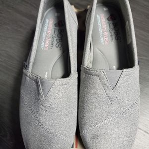 Women's Gray Bob Sketchers size 6. Memory Foam